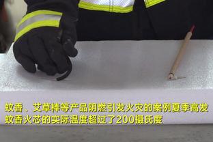 TA：吉格斯家暴指控被撤销后首次去老特拉福德，就看到0-3惨败